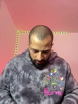 magnumchris online show from June 6, 1:32 am