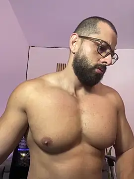magnumchris online show from June 11, 2:53 am