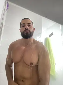 magnumchris online show from June 12, 5:23 pm