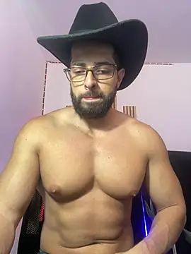 magnumchris online show from June 17, 8:32 pm