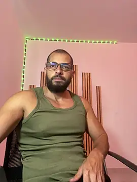 magnumchris online show from July 14, 7:52 pm