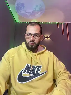 magnumchris online show from July 23, 1:31 pm