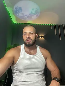 magnumchris online show from July 28, 10:31 pm