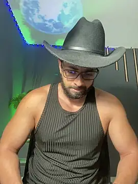 magnumchris online show from July 31, 10:42 pm