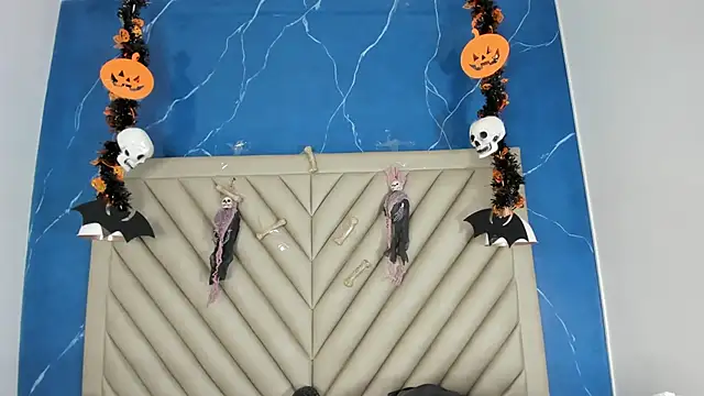 Snapshot of Ibbie_drastic chatting on October 28, 12:09 pm Ibbie drastic online show from October 28, 12:09 pm