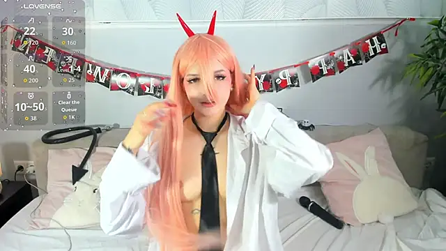 Molly Platt online show from October 31, 9:21 am