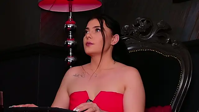 Snapshot of MistressEly chatting on July 28, 8:52 pm MistressEly online show from July 28, 8:52 pm