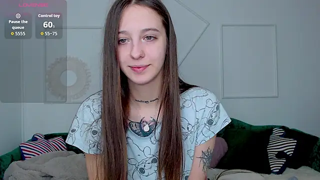 Little cherryy   online show from October 4, 7:17 am