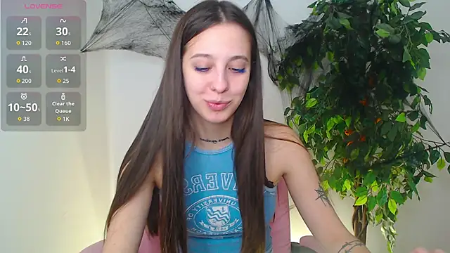 Little cherryy   online show from October 27, 7:56 am