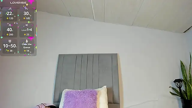 Snapshot of Sophia_Ebony chatting on November 4, 12:48 pm Sophia Ebony online show from November 4, 12:48 pm