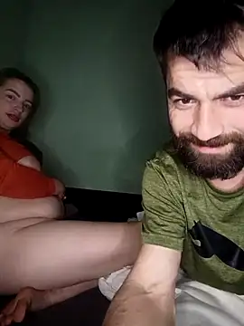 Snapshot of CleverPitzimitzi chatting on January 9, 3:53 am CleverPitzimitzi online show from January 9, 3:53 am