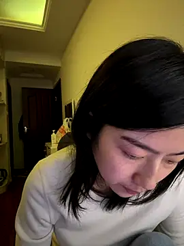 Olivia-l online show from December 2, 12:54 pm