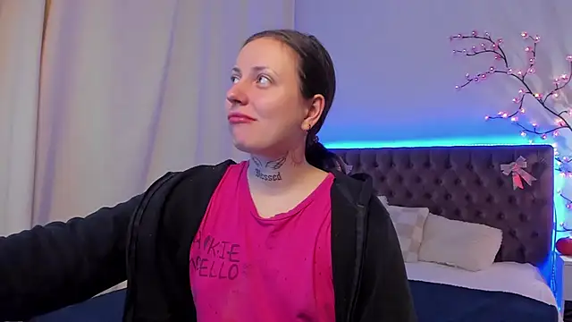 LilaVame online show from November 2, 8:55 pm