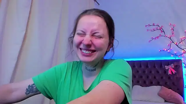 LilaVame online show from November 28, 8:33 pm