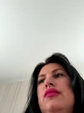 Snapshot of Desire-XOXOX chatting on September 14, 8:57 am Desire-XOXOX online show from September 14, 8:57 am