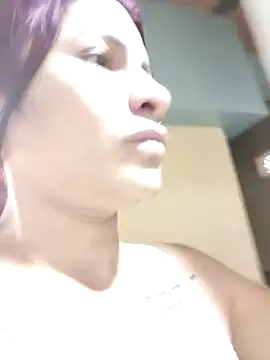 Snapshot of karinnahotdirty chatting on November 13, 7:13 pm karinnahotdirty online show from November 13, 7:13 pm