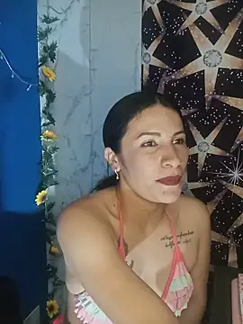 karinnahotdirty online show from May 20, 9:10 pm