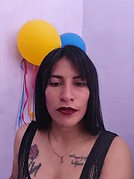karinnahotdirty online show from June 26, 8:35 pm
