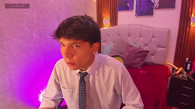 Thiago Kozak online show from October 25, 12:45 pm