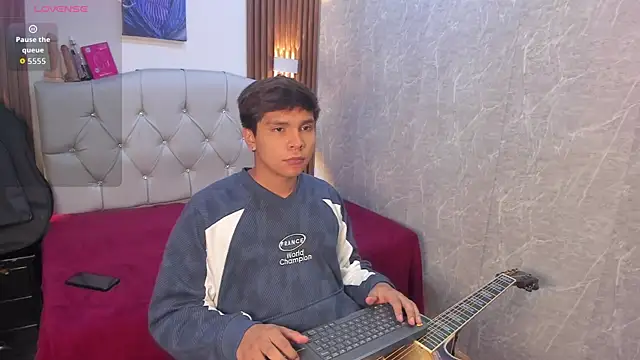 Thiago Kozak online show from June 4, 3:40 pm