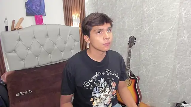 Thiago Kozak online show from June 8, 7:36 pm