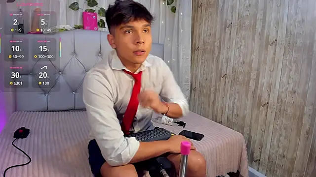 Thiago Kozak online show from June 12, 8:08 pm