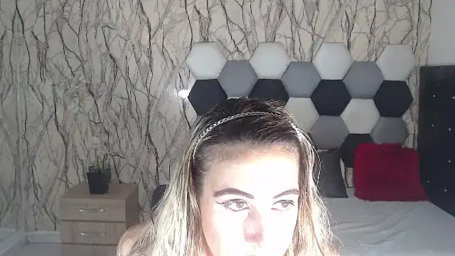 AntonellaBlanc online show from November 15, 10:04 pm