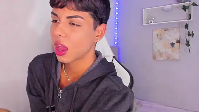 Thomas wil online show from October 20, 10:16 am