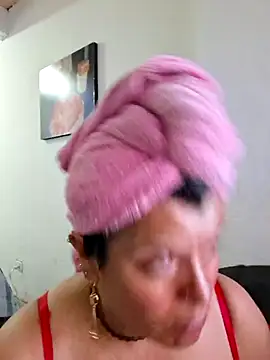 Snapshot of Hanna_Kieran chatting on October 26, 6:47 pm Hanna Kieran online show from October 26, 6:47 pm