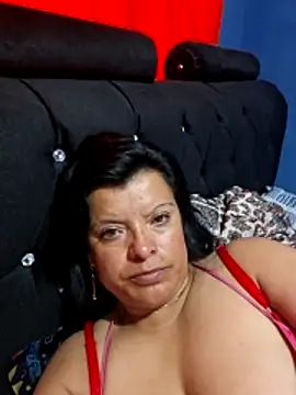 Snapshot of Hanna_Kieran chatting on November 25, 10:59 am Hanna Kieran online show from November 25, 10:59 am