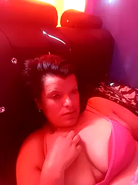 Snapshot of Hanna_Kieran chatting on November 27, 1:24 pm Hanna Kieran online show from November 27, 1:24 pm