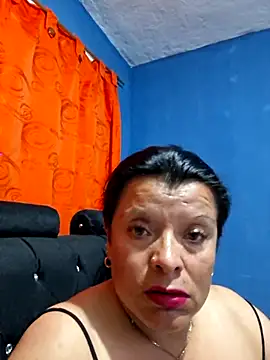 Snapshot of Hanna_Kieran chatting on December 4, 3:16 am Hanna Kieran online show from December 4, 3:16 am