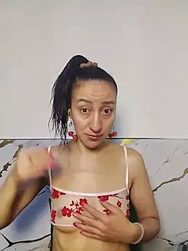 Snapshot of Oriana111 chatting on May 15, 12:12 pm Oriana111 online show from May 15, 12:12 pm