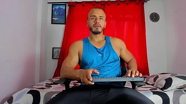 magnusclark online show from November 12, 6:41 pm