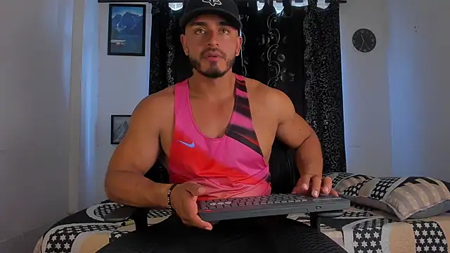 magnusclark online show from December 4, 5:43 pm