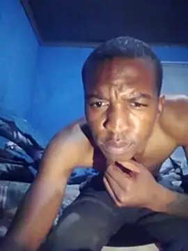 Snapshot of Taydoo883 chatting on February 26, 12:53 am Taydoo883 online show from February 26, 12:53 am