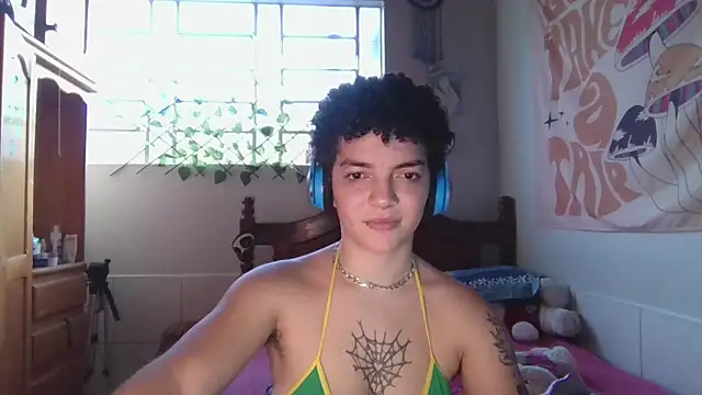 Snapshot of CamillyBlum chatting on April 30, 9:52 pm CamillyBlum online show from April 30, 9:52 pm