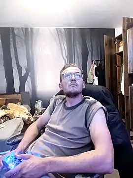 Snapshot of liema3156 chatting on October 24, 6:04 pm liema3156 online show from October 24, 6:04 pm