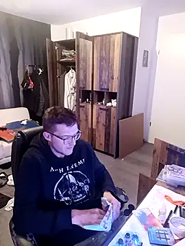 Snapshot of liema3156 chatting on November 3, 8:54 pm liema3156 online show from November 3, 8:54 pm