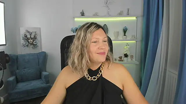 Snapshot of NinaStarle chatting on September 17, 4:25 am NinaStarle online show from September 17, 4:25 am