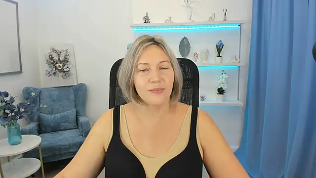 Snapshot of NinaStarle chatting on September 24, 4:27 am NinaStarle online show from September 24, 4:27 am