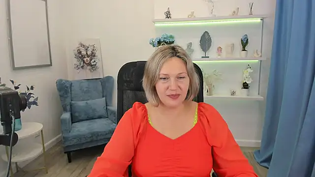 Snapshot of NinaStarle chatting on October 9, 4:21 am NinaStarle online show from October 9, 4:21 am