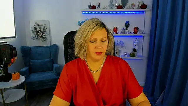 Snapshot of NinaStarle chatting on October 19, 4:46 am NinaStarle online show from October 19, 4:46 am