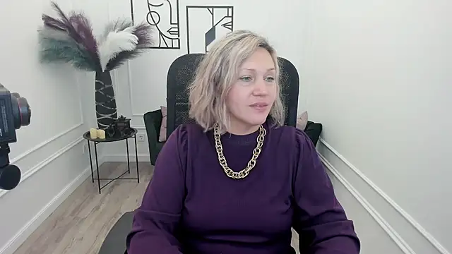 Snapshot of NinaStarle chatting on November 30, 4:27 am NinaStarle online show from November 30, 4:27 am