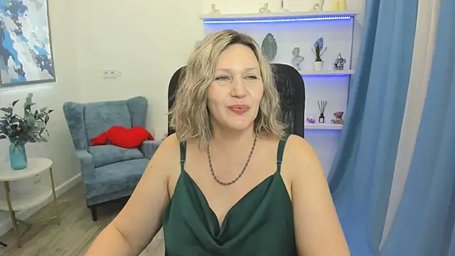 NinaStarle online show from March 28, 11:32 am