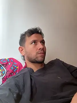 Michaell Spinelly online show from September 10, 4:51 pm