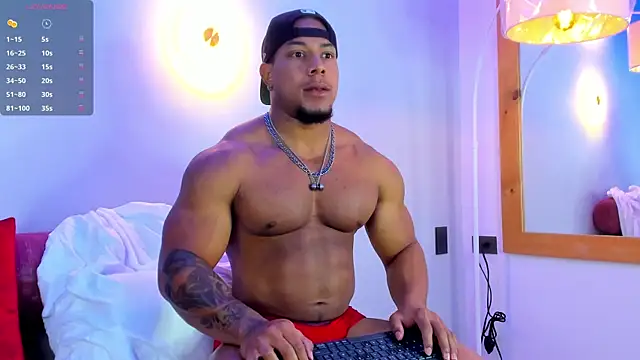 Snapshot of Travis_lenox_ chatting on December 4, 2:04 pm Travis lenox online show from December 4, 2:04 pm