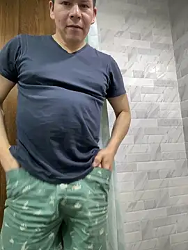 Manu0586 online show from November 25, 2:00 am