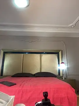 Snapshot of CharlesBrown_ chatting on July 16, 12:11 pm CharlesBrown online show from July 16, 12:11 pm