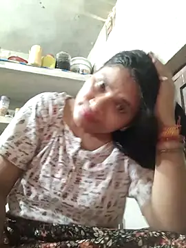 couple 71 online show from May 2, 3:11 am